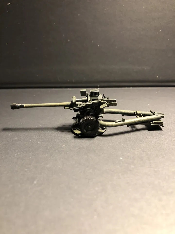 British Post War L118 Light Gun. Painted Resin Model