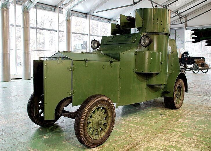 WW1 Russian Fiat-Izhorsky Armoured Car. Painted Resin Model