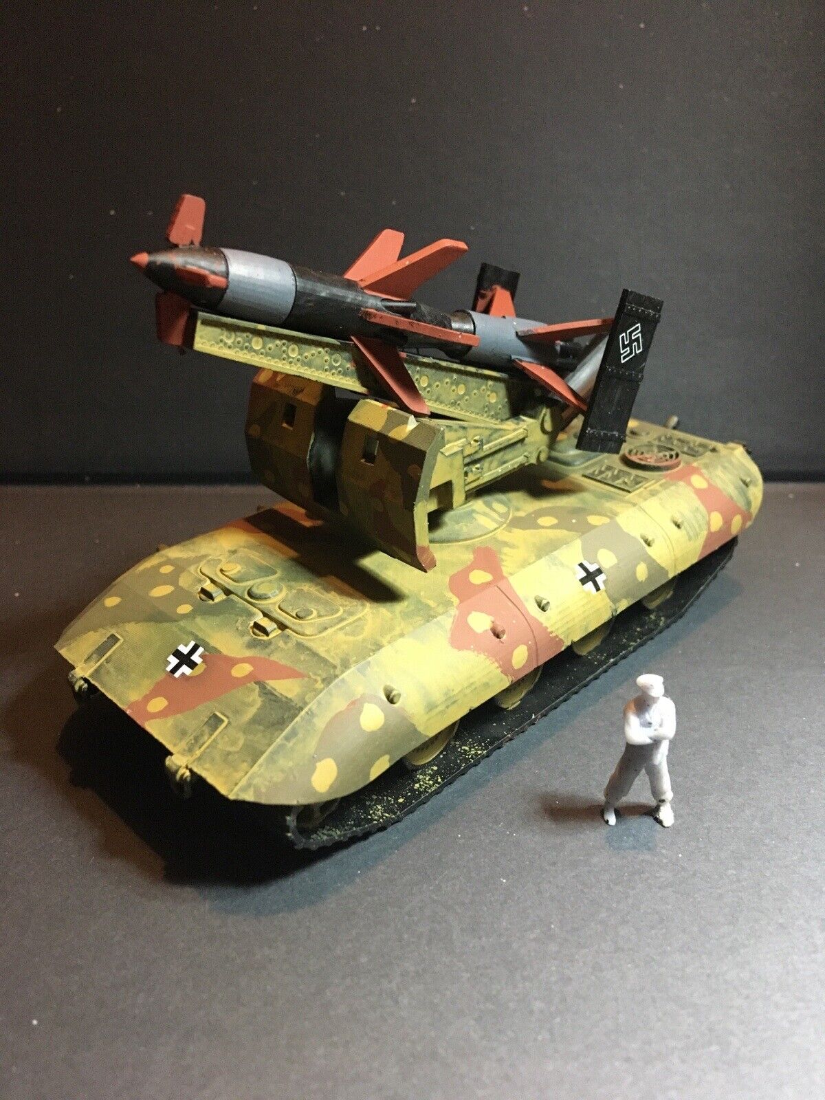 WW2 German E-100 Rheintochter R-1 Missile Launcher. Painted Resin Model