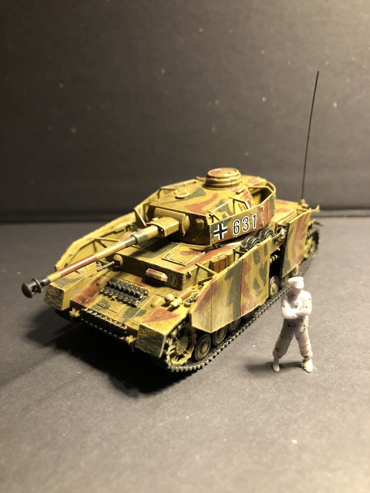 WW2 German Panzer IV Ausf J. Painted Resin Model