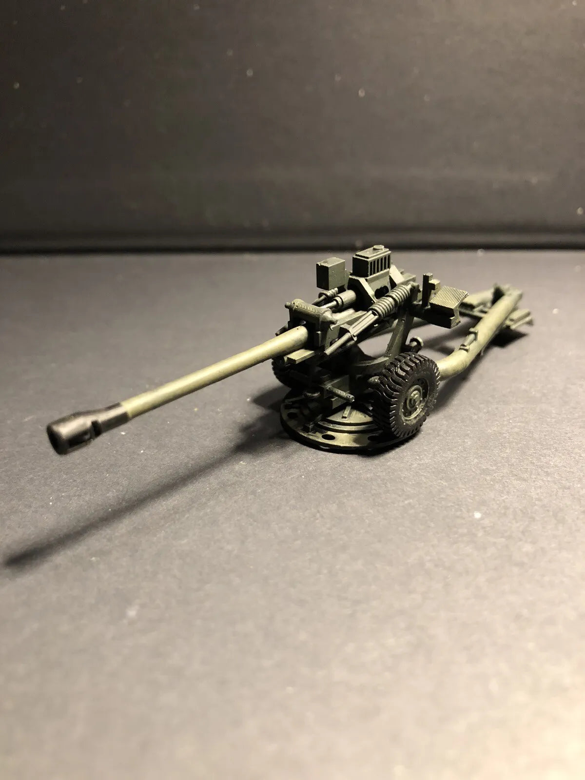 British Post War L118 Light Gun. Painted Resin Model