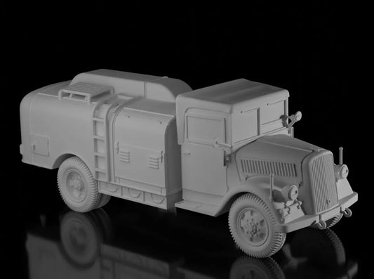 WW2 German Opel Blitz Tankwagen (Fuel Tanker) Unapinted Resin Model