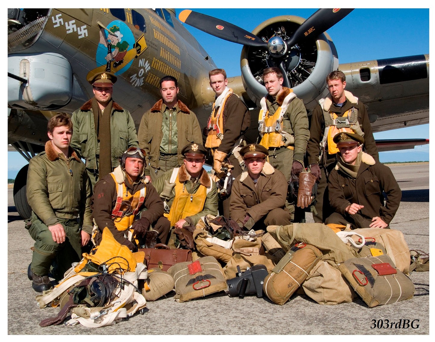 US BOMBER CREW X 11. Painted Resin Figures