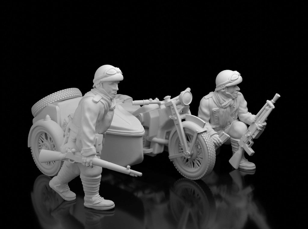Motorcycle Combination and Dismounted Dragons Portés