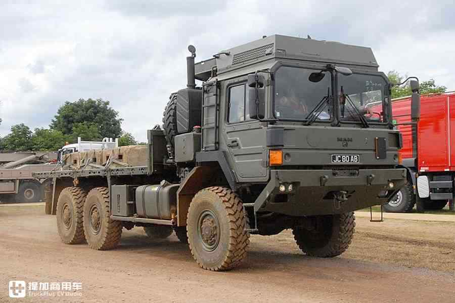 British Post War MAN HX58 Truck with Cargo. Painted Resin Model