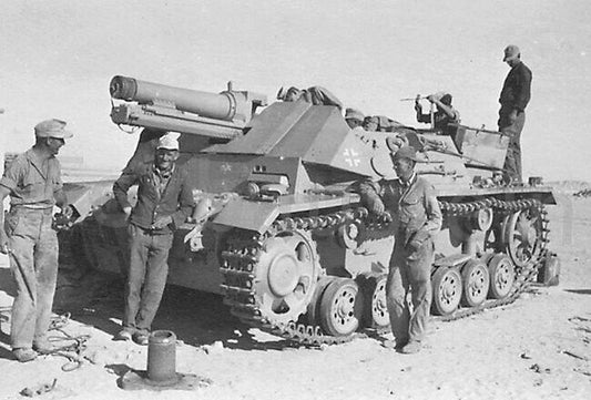 WW2 German Panzer 15cm sIG33 (Sf) Pz.III (H) Painted Resin Model
