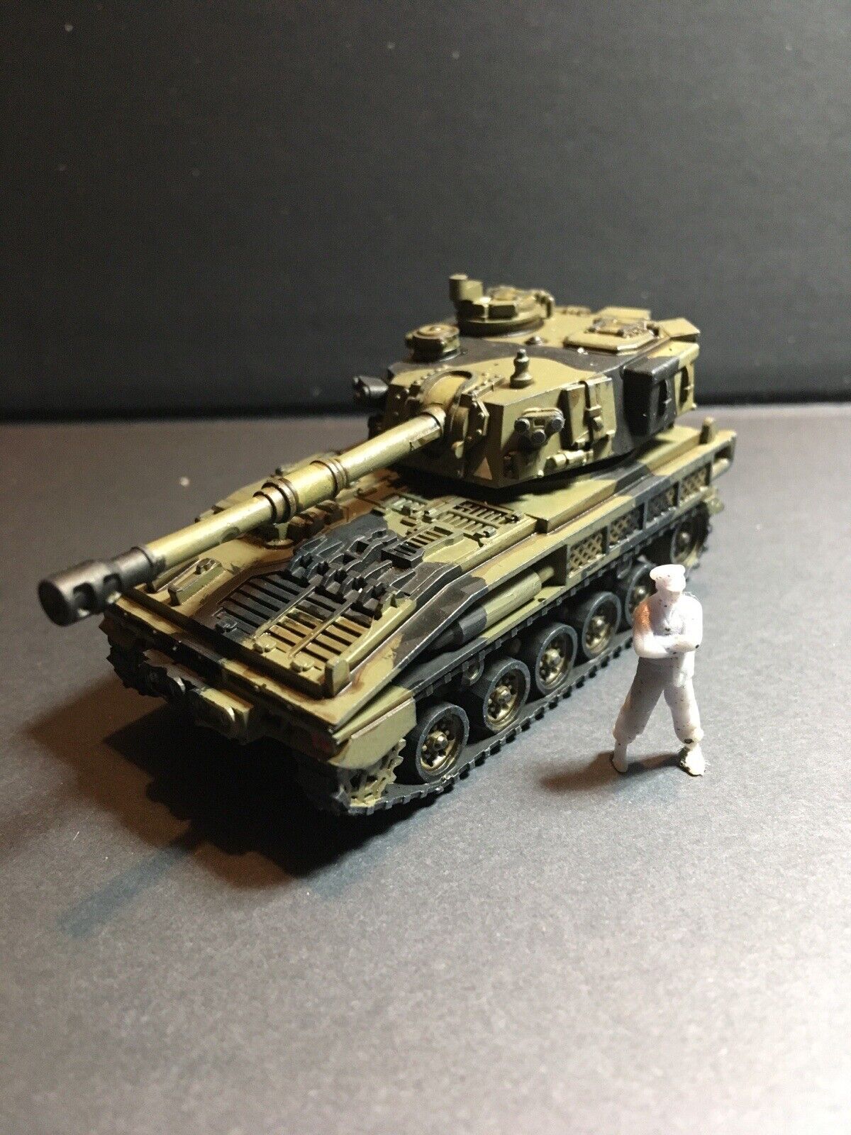 British Post War FV433 Abbot 105mm Self Propelled Gun. Painted Resin Model