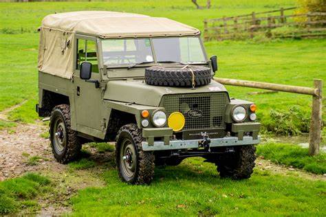 British Post War Land Rover Series 3 Light Weight. Painted Resin Model