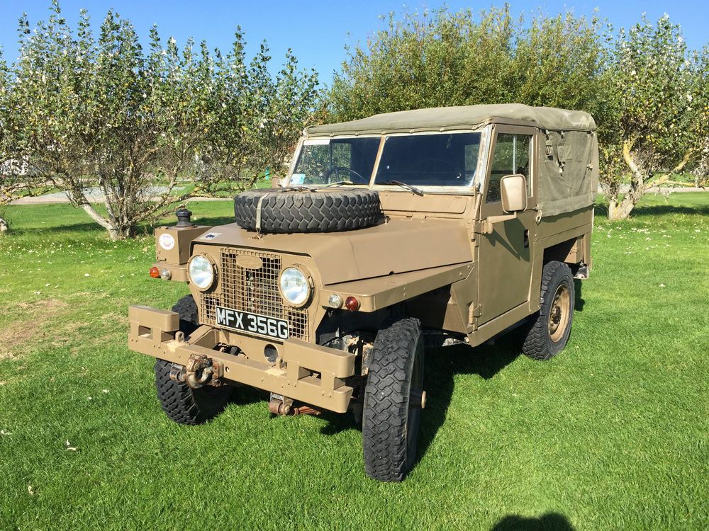 British Post War Land Rover Series 2 Lightweight. Painted Resin Model